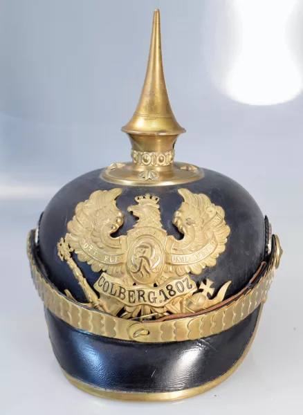Prussian 9th Grenadier "Colberg 1807" Officers Pickelhaube Visuel 1 principal